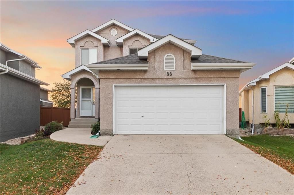 Open House. Open House on Monday, October 9, 2023 12:00PM - 2:00PM
Huge Backyard Family Home!
Situated on a lot over 200' deep this home awaits your family to enjoy and expand! Over 1400 sq feet of living space this is a fantastic family layout in the hea