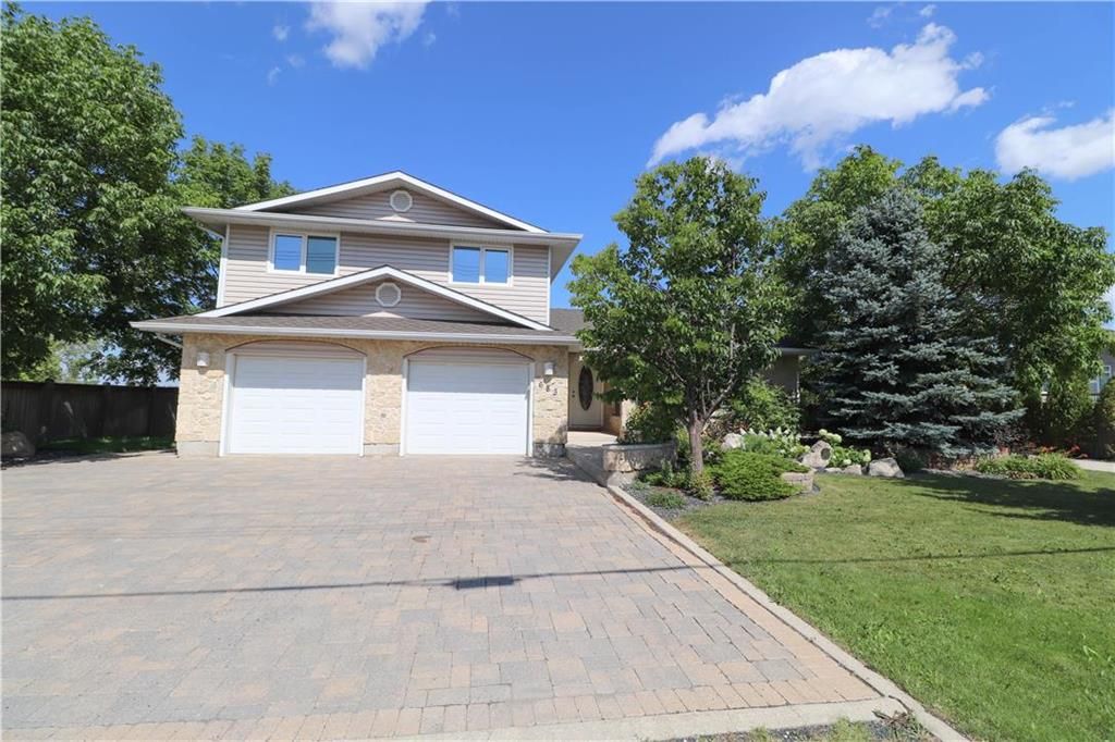 I have sold a property at 683 Knowles AVE in Winnipeg

